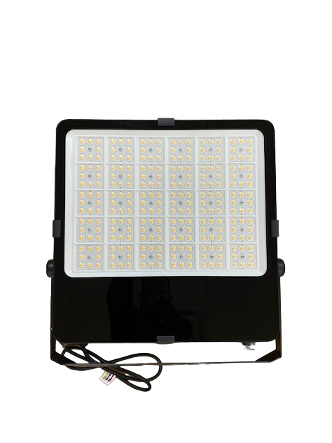 Flood Light WATTAGE SWITCHABLE (100W/150W/200W) 28,000lm 3CCT (3000K/4000K/5000K) KELVIN TUNEABLE - W/PHOTO EYE