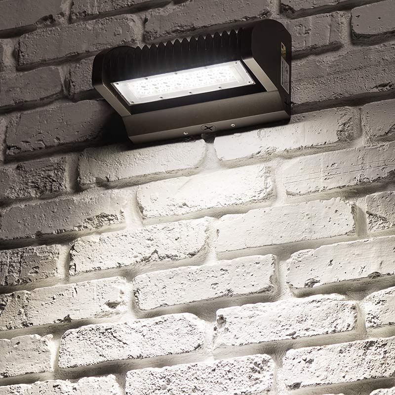 40 Watt 270° Rotatable Wall Pack - 5,200 Lumens